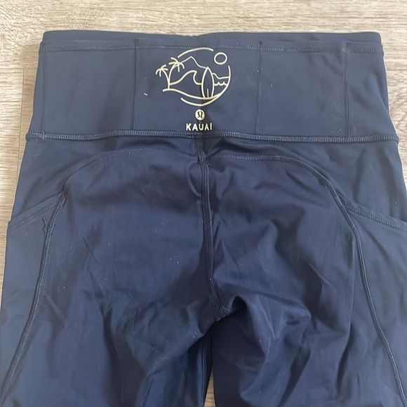 lululemon athletica Pants - Lululemon Wonder Train High Rise Kauai Leggings